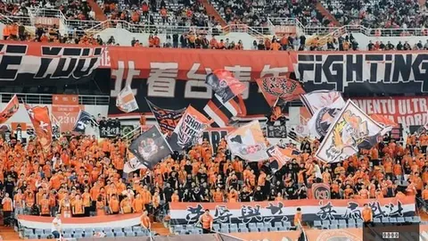 贺希宁独揽44分创纪录，个人与队史双峰并峙